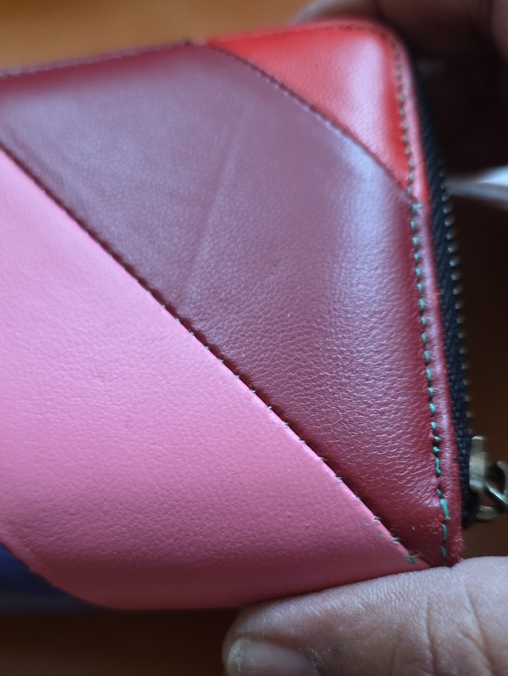 KURT GEIGER MULTICOLOR WALLET GOOD USED CONDITION - Picture 9 of 9